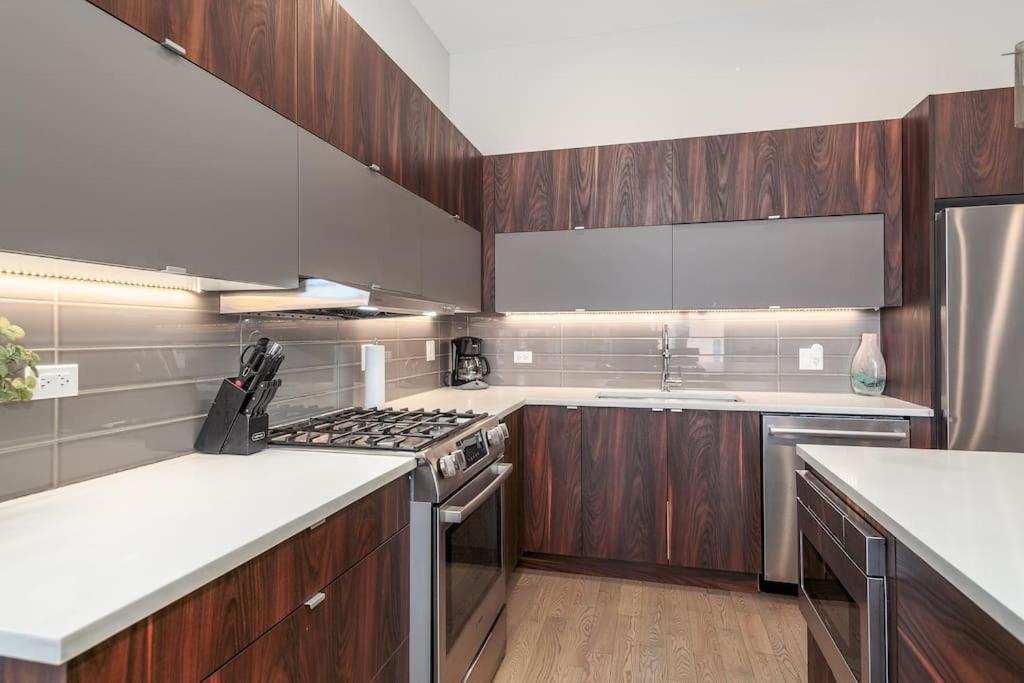Breathtaking Downtown Penthouse A - Sleeps 11 Villa Chicago Buitenkant foto